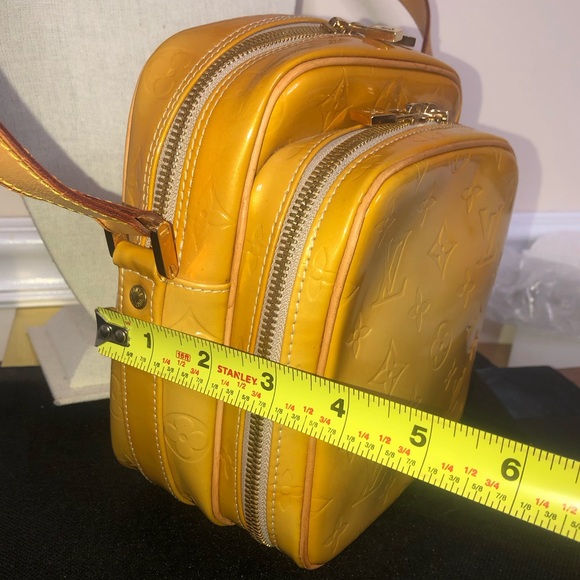 LOUIS VUITTON Wooster Vernis Monogram Crossbody Bag with Vachetta Shoulder Strap - Picture 9 of 17